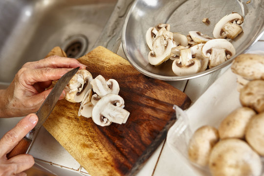 Slice mushroom