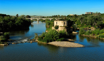 Fototapeta na wymiar old water mil on Guadalquivir river, Cordoba, Spain