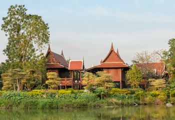 Fototapeta na wymiar Thai wooden house