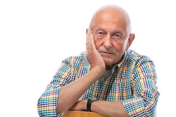 Obraz premium Portrait of a thoughtful senior man