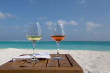 Wein am Strand