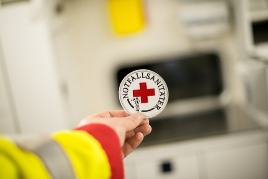 Notfall Notfallsanit&auml;ter Rettungsdienst Retten blaulicht