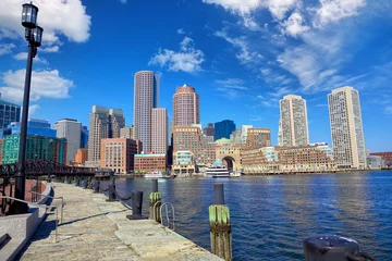 Zelfklevend Fotobehang Boston Harbor and Financial District, MA, United States © Oleksandr Dibrova
