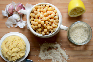 Cooked Chickpeas and Hummus Houmous