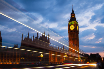 Obraz premium LONDON, UK - JULY 21, 2014: Big Ben and Parliament in night