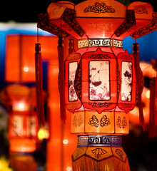 Traditional Chinese lantern © ymgerman