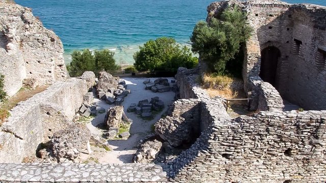 Grotte di catullo slider