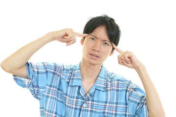 頭痛を訴える男性