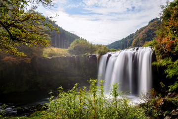 Naklejka premium 仙洞の滝＠大分県九重