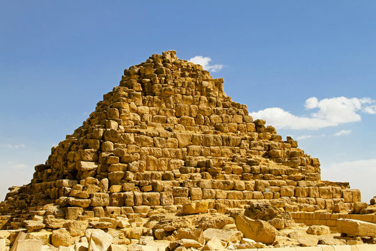 Queen Hetepheres pyramide