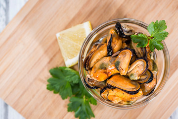 Mussels (with fresh herbs)