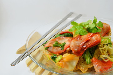 egg noodle with barbecue pork and wanton