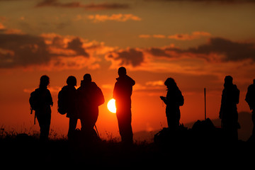 Fototapeta na wymiar escursione al tramonto