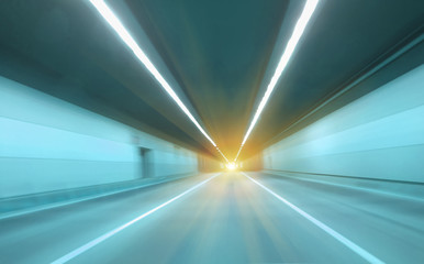 Obraz premium moving fast in tunnel