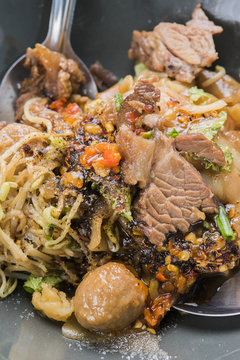 Asian food, beef noodle dry