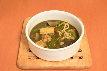 Mushroom and bamboo shoot curry