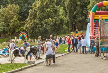 Deurstickers Attractions in the flower show on "Spevoche pole" in Kiev © Olesia Sarycheva