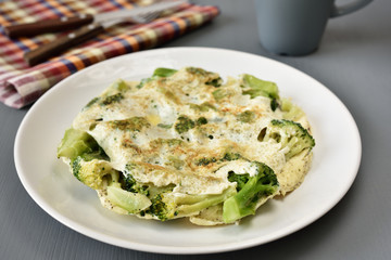 Omelet with broccoli