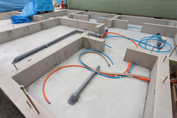 住宅建設　上下水道の配管