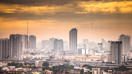Fototapeta na wymiar modern city in Bangkok,Thailand.