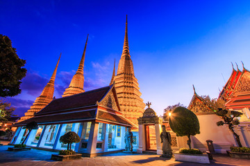 Fototapeta premium Pagoda in the sunset at Wat Pho in Bangkok of Thaila