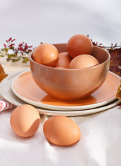 Fototapeta na wymiar eggs in bowl