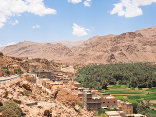 Fototapeta na wymiar モロッコの大地