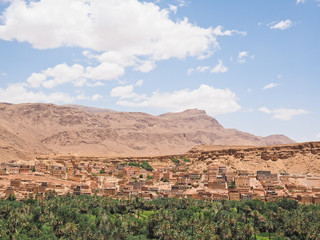 Fototapeta na wymiar モロッコの大地