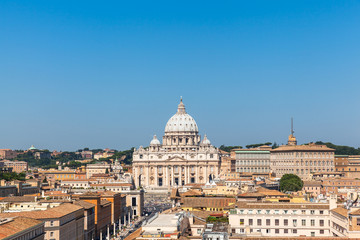 Fototapeta na wymiar View of the St Peter's Basilica and Vatican city