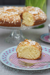 Ciambellone ricotta e pinoli