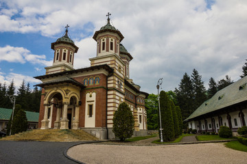 Fototapeta na wymiar Romanian Sinaia monastery, Sinaia - Romania