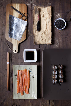 overhead shot of prepared hosomaki sushi on plate