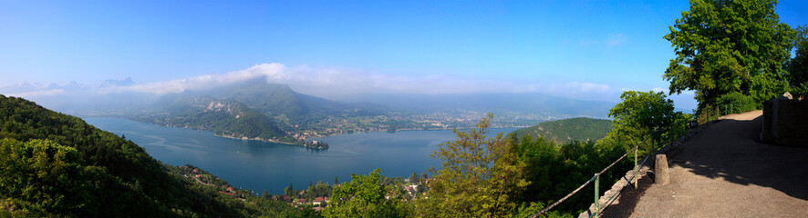 Fototapeta na wymiar Panorama of Annecy lake in France