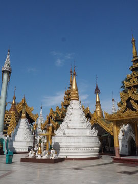 Shwedagon en Rangun (Myanmar)