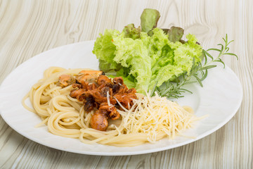 Pasta with octopus and mussels