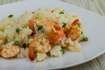 Fried rice with prawns