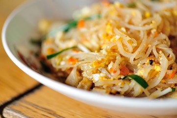 thai food:stir fried vermicelli