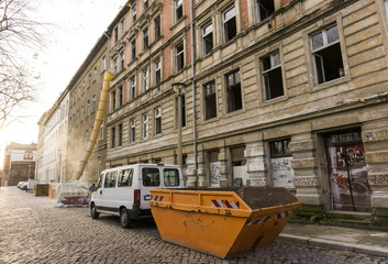 Sanieren von Wohnh&auml;usern 08414