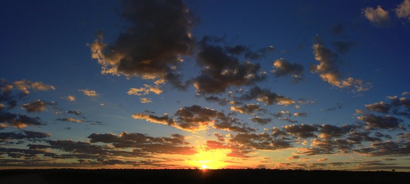 sunrise at Mungo National Park, New South Wales, Australia