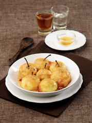 apples baked with honey