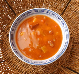 ungarische gulaschsuppe