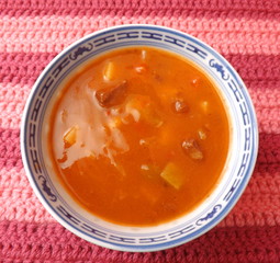 ungarische gulaschsuppe
