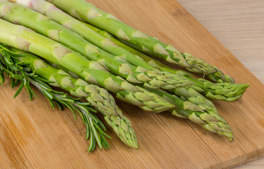 Raw asparagus