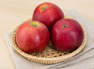 Red apples