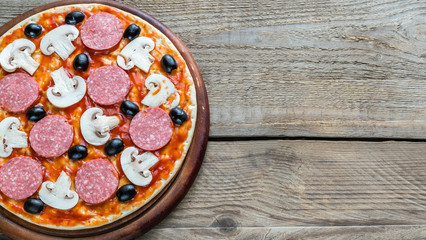 Uncooked pizza: top view
