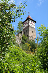 Stadtmauer und Turm von Bad Wimpfen in Deutschland