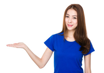 Fototapeta premium Woman with open hand palm