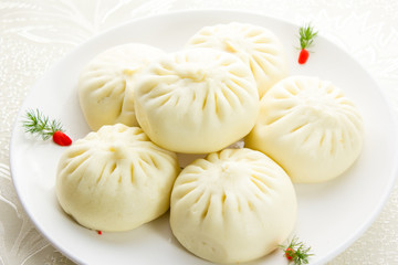 Steamed stuffed bun