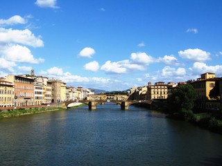 Fluss Arno & Ponte Vecchio - Firenze - Florenz - Italien