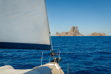 Sailing to freedom